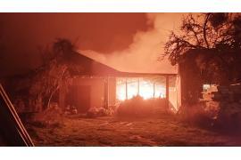 <b>GM. KARSIN. Zbiórka pieniędzy na odbudowę gospodarstwa Państwa Borowskich po pożarze. `Nasi rodzice, to nie tylko rolnicy, ale też ludzie o wielkim sercu`</b>