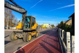<b>CZERSK. Skrzyżowanie ulicy Tucholskiej z ulicą Starego Urzędu w Czersku – zakończone kluczowe etapy przebudowy (ZDJĘCIA)</b>