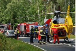 <b> POW. CZŁUCHOWSKI. 10 osób rannych w wypadku – poszkodowani trafili m.in. do chojnickiego szpitala. Apel policji (ZDJĘCIA) </b>