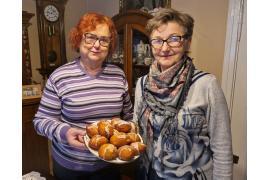 <b>GM. CZERSK. Przepis na swojskie pączki – Pani Teresa i Gabriela polecają</b>