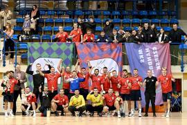 <b> CZERSK. MKS Handball Czersk - BSMS Bartoszyce 42:28 (19:11). Wygrywamy z sąsiadem w tabeli i wracamy na 6 miejsce! (ZDJĘCIA) </b>