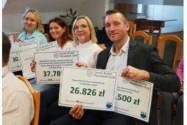 <b>GM. CZERSK. Ogłoszenie wyników – CZBO 2026. Symboliczne czeki rozdane. O połowę mniej osób głosujących niż rok temu (ZOBACZ ZADANIA)</b>