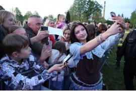 <b>CZERSK. Koncert Viki Gabor, support Bartek Wasilewski. Majówka w Czersku (ZDJĘCIA, WIDEO)</b>