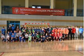 <b>CZERSK. Trwa turniej Borowiak Cup 2026 na Hali Sportowej w Czersku. ZAPRASZAMY KIBICÓW (ZDJĘCIA, WIDEO)</b>