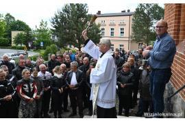<b> CZERSK. Pielgrzymka motocyklowa wyruszyła do Wiela (ZDJĘCIA, WIDEO) </b>