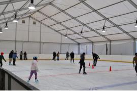 <b>CZERSK. Otwarcie lodowiska w Czersku – duże zainteresowanie od pierwszych chwil (ZDJĘCIA,WIDEO)</b>