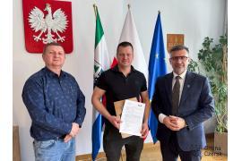 <b>GM. CZERSK. Podpisanie umowy na przebudowę nawierzchni dróg gminnych (ZOBACZ HARMONOGRAM)</b>