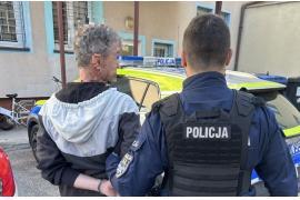 <b>Żona przekonała męża, by sam oddał się w ręce policji</b>