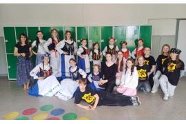 <b>CZERSK. IV Dzień Tańca w SP1 w Czersku za nami! (ZDJĘCIA)</b>