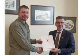 <b>GM. CZERSK. Droga do m. Lutom – III etap modernizacji. Wsparcie Nadleśnictwa Rytel – 150 tys. zł</b>