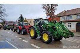 <b> Na ulicach Czerska trwa protest rolników (WIDEO) </b>