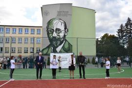 <b> CZERSK. Rewitalizacja części Czerska - uroczyste otwarcie wyremontowanej części dworca PKP oraz boiska wielofunkcyjnego przy Szkole Podstawowej nr 1 (FOTO)</b>