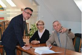 <b>CZERSK. Spór o dojazd do posesji. Działki gminne nie zostaną sprzedane (ZDJĘCIA, WIDEO)</b>