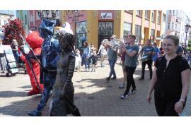 <b> Festiwalu Sztuki Ulicznej`Chojnicka Fiesta`. Przegląd ulicznych teatrów rozpoczęty (ZDJĘCIA) </b>