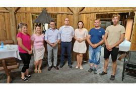 <b>GM. CZERSK. Zebranie Sołectwa Mosna. Wybory – sołtys, rada sołecka. Sprawy bieżące – wkrótce ciężki sprzęt na drodze Czersk – Śliwice (ZDJĘCIA)</b>