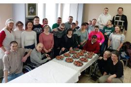 <b>CZERSK. Tłusty czwartek w WTZ Czersk. Nasze pączki były naprawdę wyjątkowe - jak z prawdziwej cukierni (ZDJĘCIA)</b>