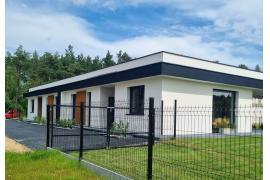 <b>DOM Z OGRODEM W CENIE MIESZKANIA. Nowa inwestycja w Czersku - ul. Prosta - dostępny od ręki (ZDJĘCIA, OFERTA)</b>