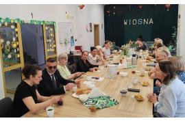 <b>CZERSK. Dzień Gofra. Smacznego Dnia życzą Seniorzy z Centrum Reaktywacja! (FOTO)</b>