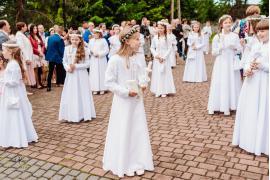 <b> CZERSK. I Komunia Święta w Czersku (ZDJĘCIA) </b>