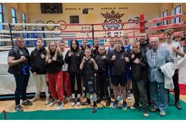 <b>KOMPLET ZŁOTYCH MEDALI DLA BOXING TEAM CHOJNICE. Z bardzo dobrej strony pokazał się mieszkaniec Będźmierowic Mikołaj Jutrzenka (FOTO)</b>