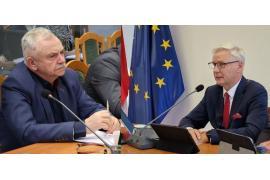 <b>GM. CZERSK. Propozycja podwyżki dla radnych (zobacz propozycję - kwoty). Obniżka dla jednego radnego. Zbigniew Bieliński: Zemsta polityczna i próba upokorzenia mnie</b>