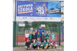 <b> CZERSK. Bezpłatne zajęcia na Orliku! Gmina Czersk realizuje program `Aktywny As` (ZDJĘCIA) </b>
